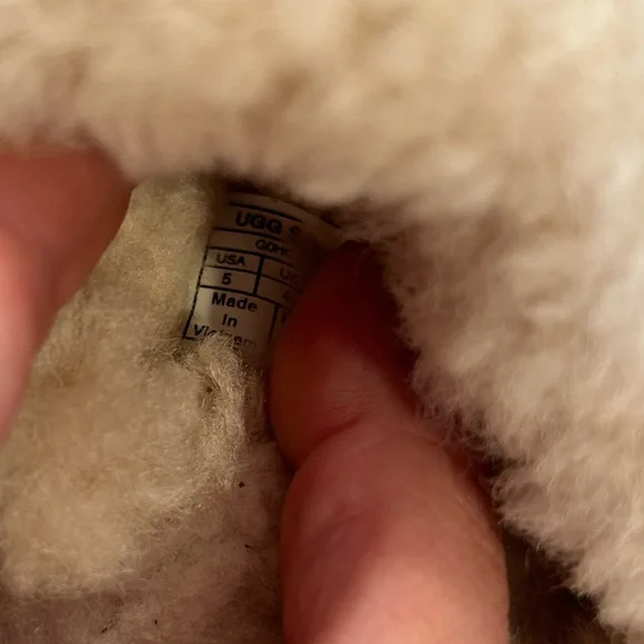 UGG COZY II 2 SLIPPER Women’s Size 5 - Picture 9 of 9